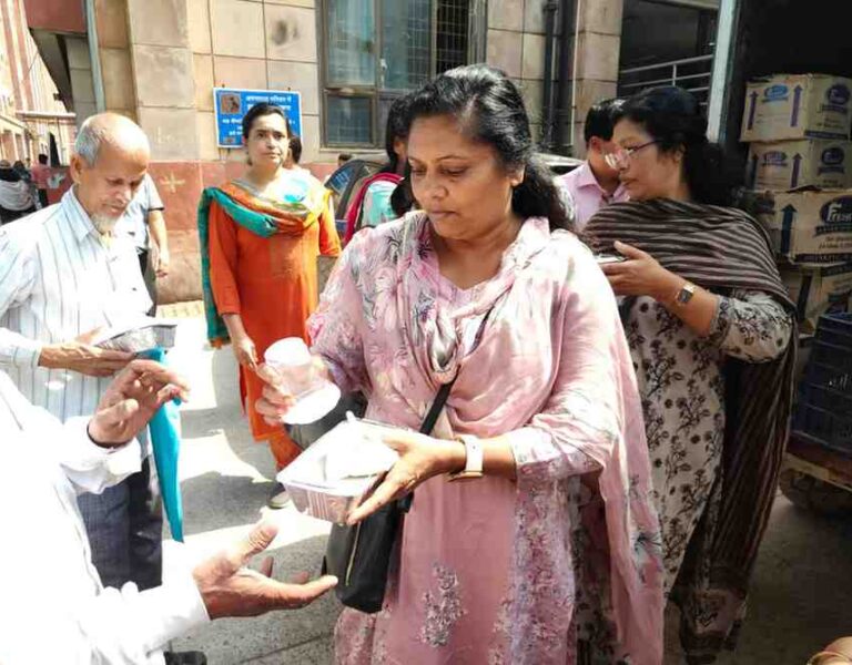 FOOD DISTRIBUTION AT LNJP HOSPITAL ON 11TH OCTOBER 2025